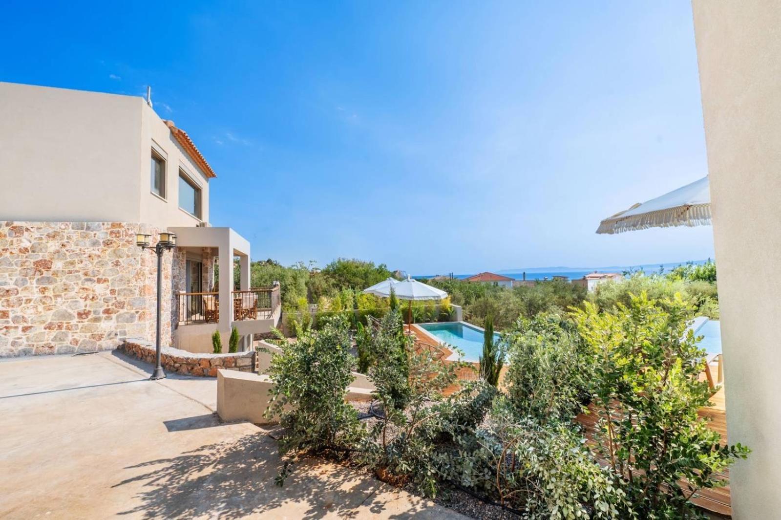 Petradi Suites Kalamata Esterno foto